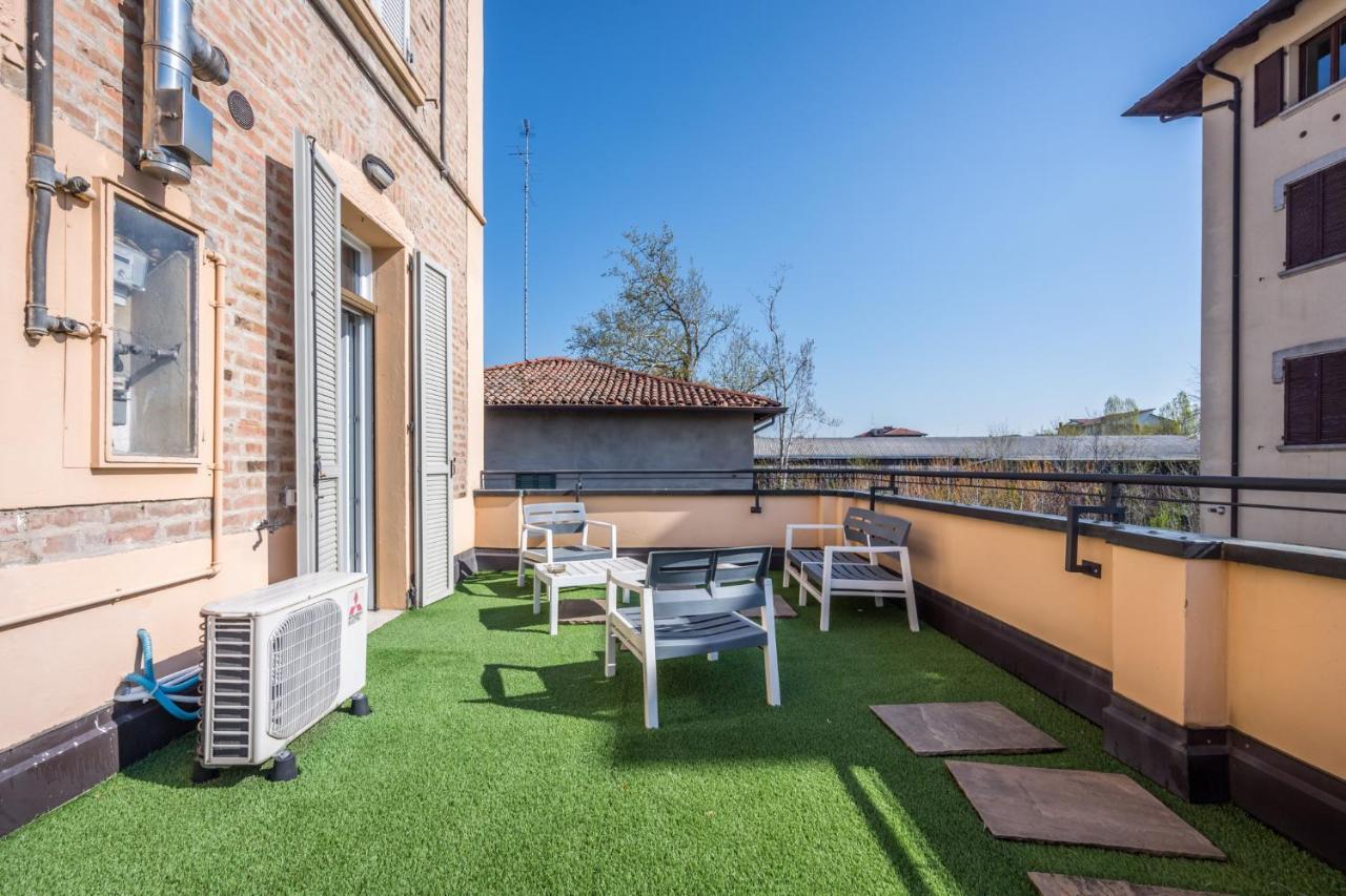 Suite 649 Mono Con Terrazzo Modena Exterior photo